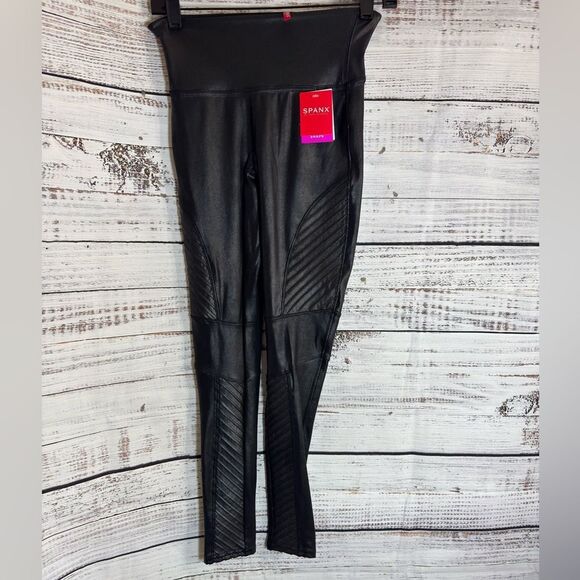 Spanx faux leather Moto leggings Womens size Small Very Black Slim Fit Sculpt - Picture 2 of 12